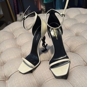Saint Laurent Women's Black and Cream Heels